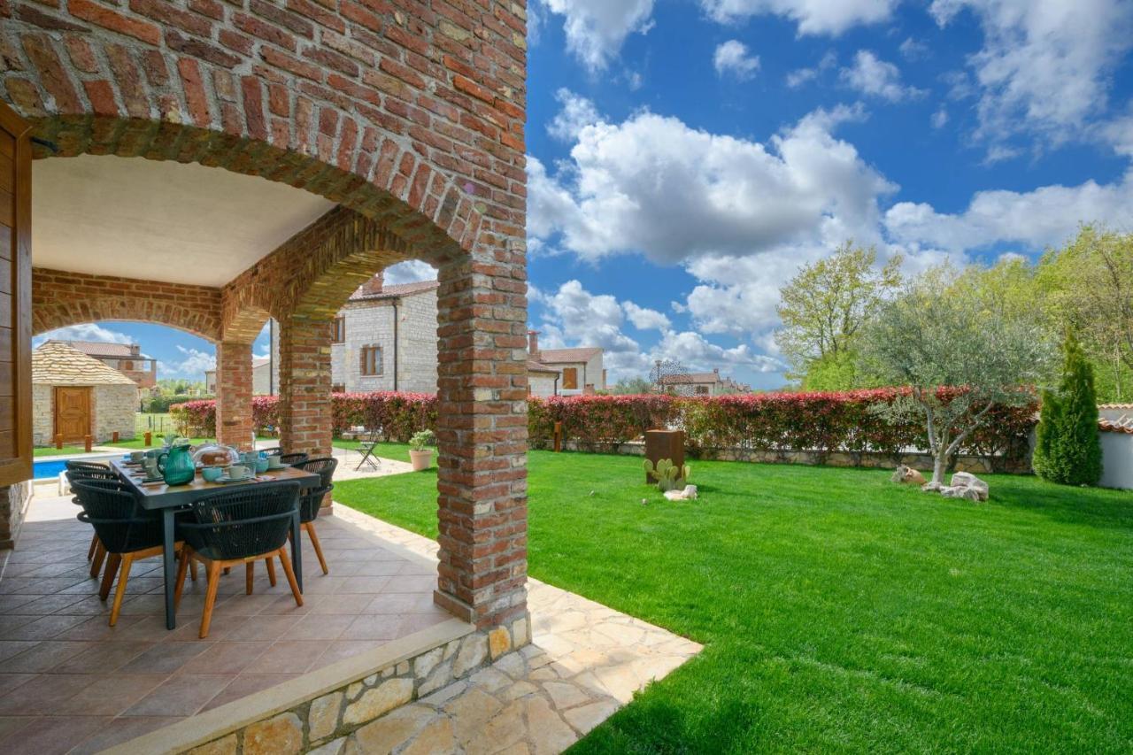 Paradise Villas Istria Svetvincenat Exterior photo
